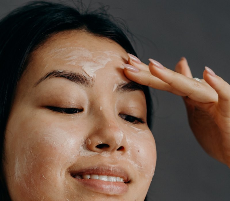 Does Exfoliating Help with Acne Scars