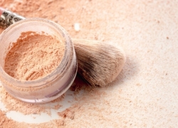 Best Translucent Powders for Oily Skin