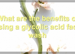 Everything You Need To Know About Glycolic Acid Face Wash