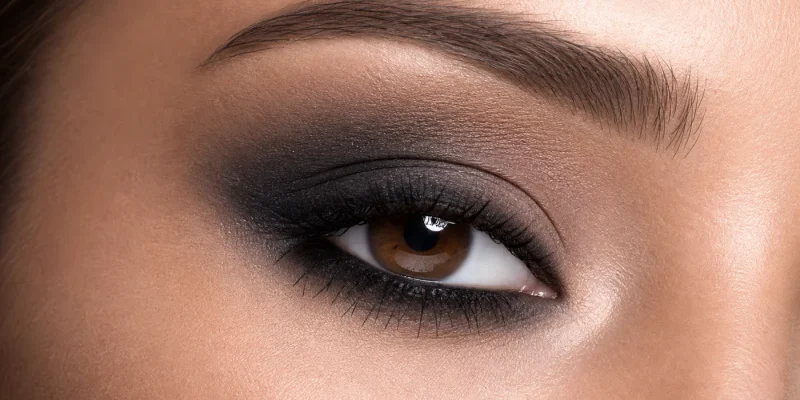 Black Eye Makeup: Smoky Shadow, Liner, and Removal Guide