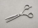 Hair Thinning Shears: Features, Fit, Maintenance, and Safety